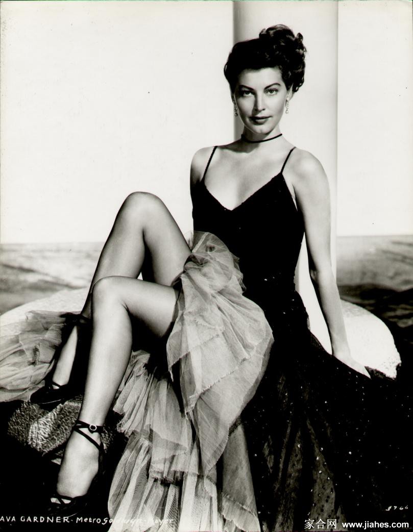 [CELEBRITY PANTYHOSE]Ava Gardner in nylon stockings,pantyhose,tights[3]