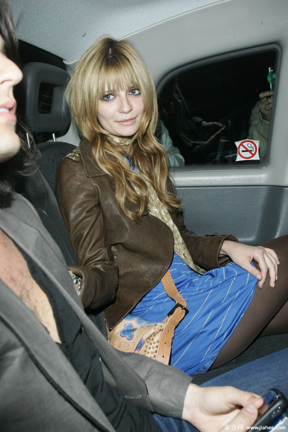 [CELEBRITY NYLON]Mischa Barton in nylon stockings,pantyhose,tights 6[4]