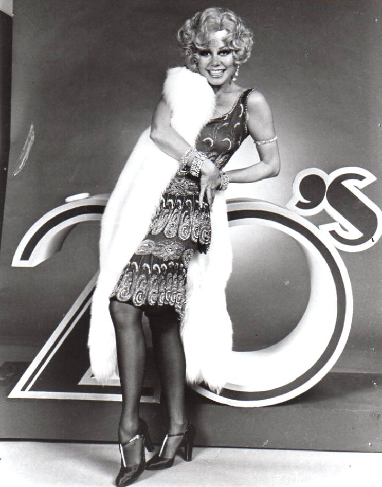 [CELEBRITY NYLON]Mitzi Gaynor in nylon stockings,pantyhose,tights[6]