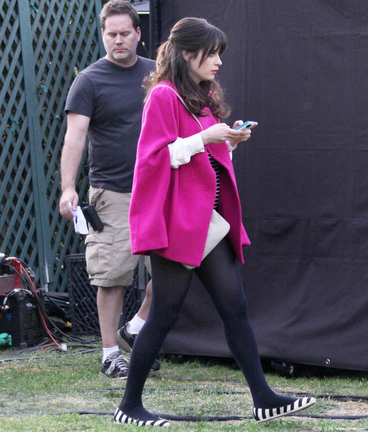 [CELEBRITY PANTYHOSE]Zooey Deschanel in nylon stockings,pantyhose,tights 28[2]