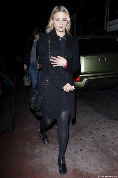 [CELEBRITY PANTYHOSE]Dianna Agron in nylon stockings,pantyhose,tights 8