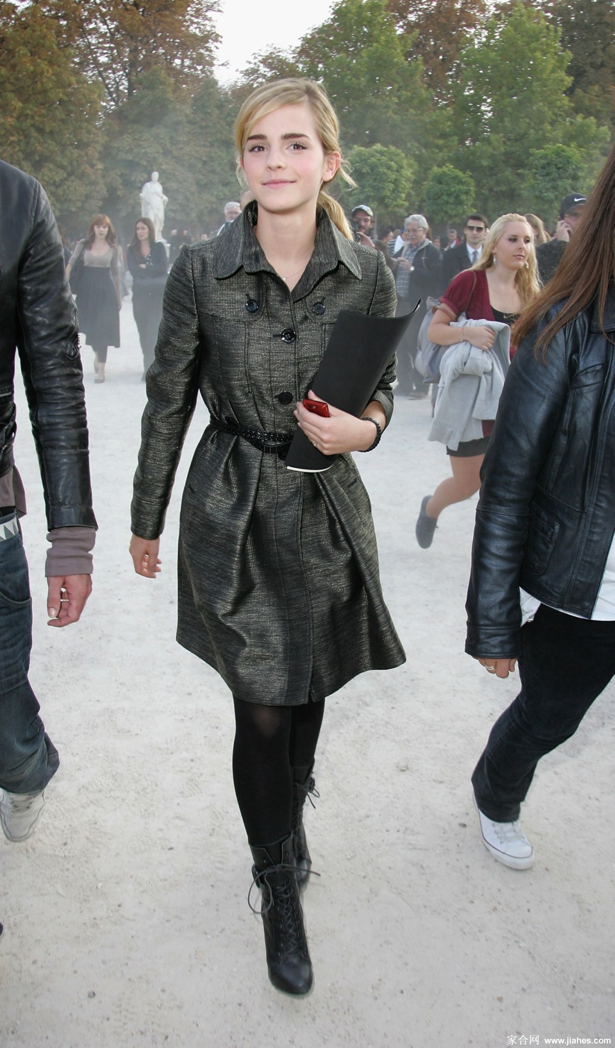 [CELEBRITY HOSIERY]Emma Watson in nylon stockings,pantyhose,tights 2[5]