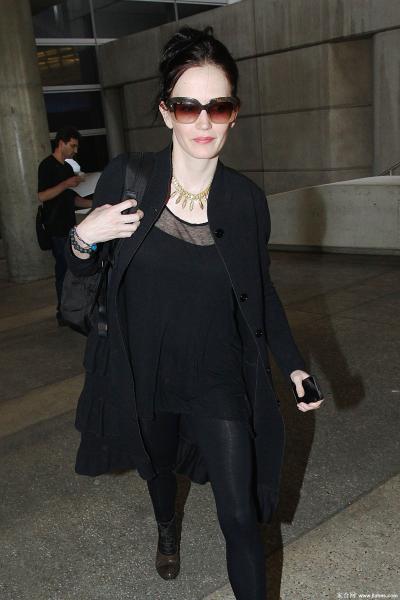 [CELEBRITY NYLON]Eva Green in nylon stockings,pantyhose,tights 3