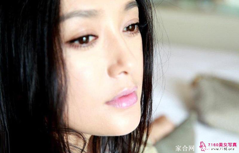 眼镜秦岚更显淑女风韵[4]
