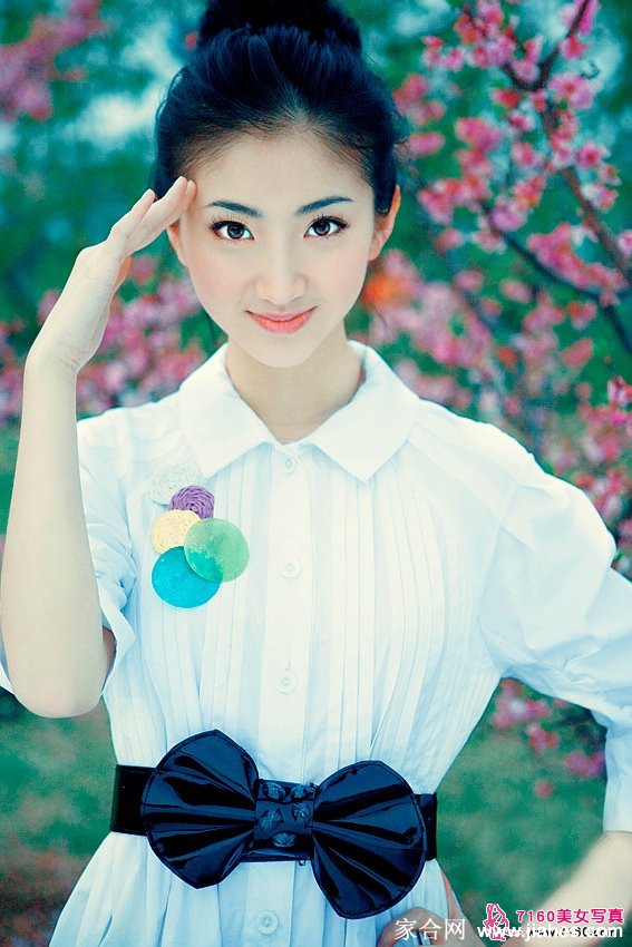 纯美风系景甜靓丽装扮[2]