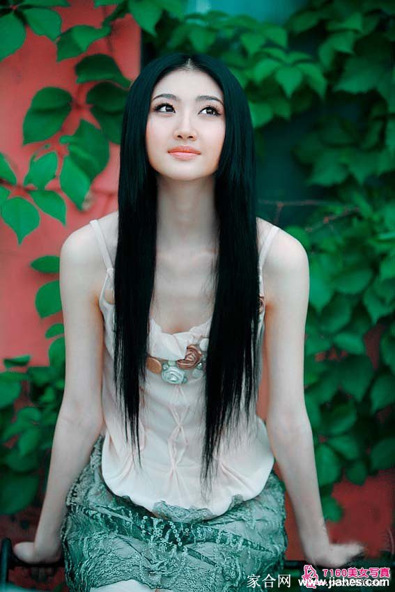 纯美风系景甜靓丽装扮[14]