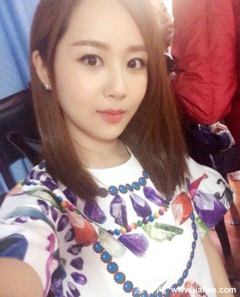 杨紫大美妞生活自拍照