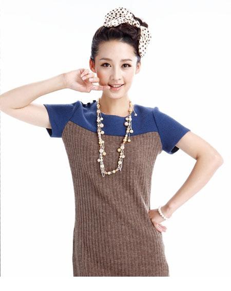 清新美女李沁时尚OL写真[9]