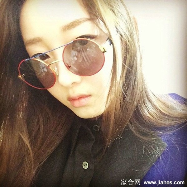 清纯气质美女蒋梦婕自拍照