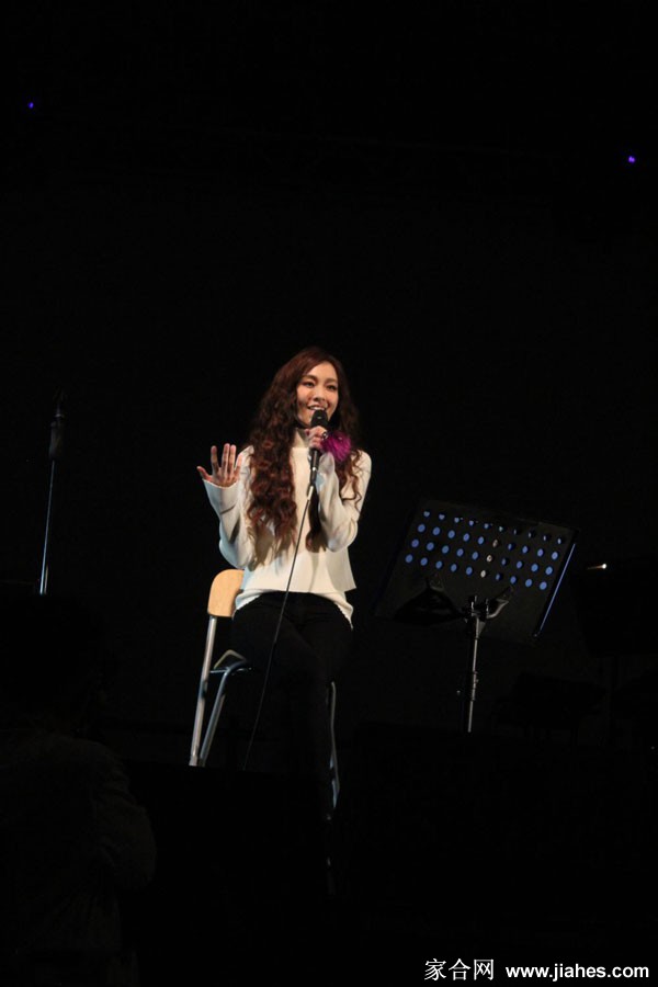 范玮琪台北演唱会妖娆妩媚[4]