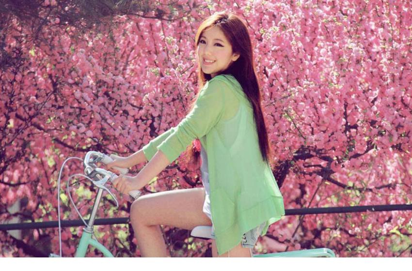 赵奕欢单车少女唯美写真[4]