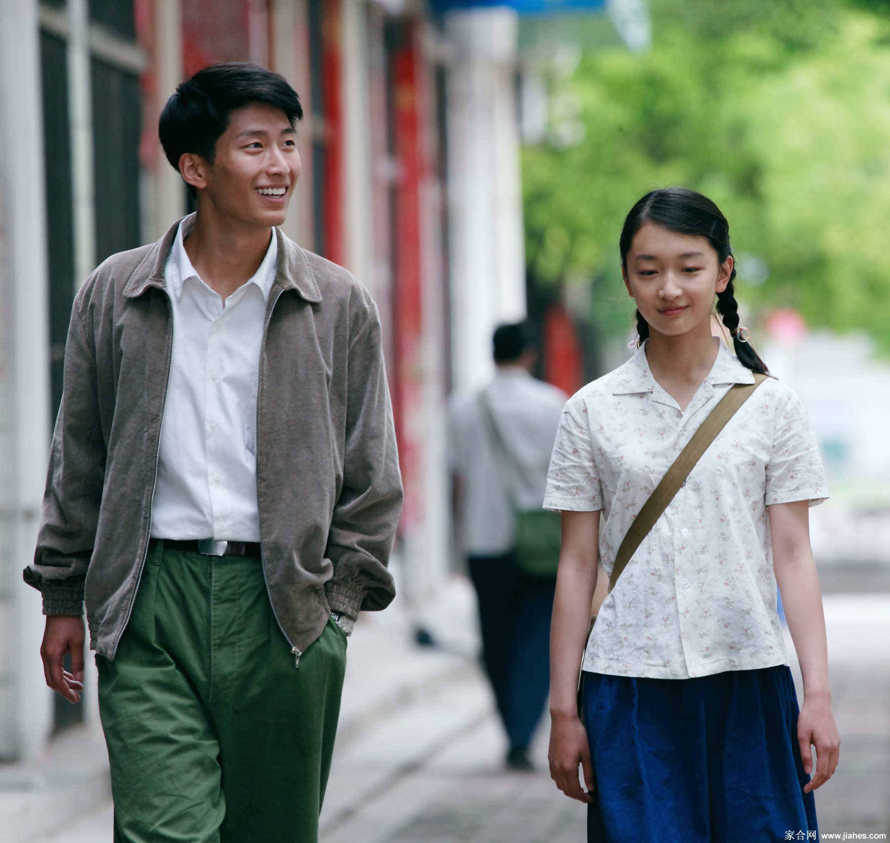 周冬雨演绎的纯美山楂树之恋剧照[30]