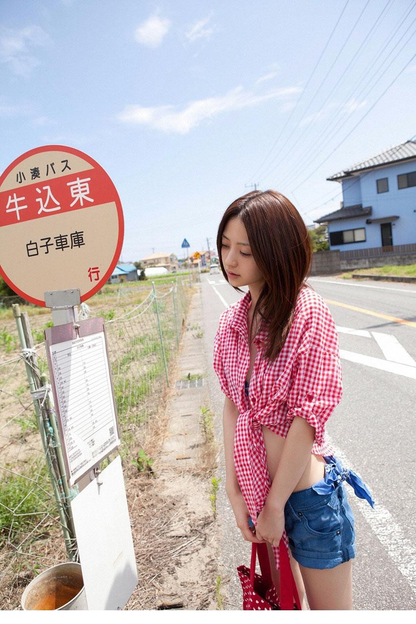 可爱美女逢泽莉娜甜美迷人图片