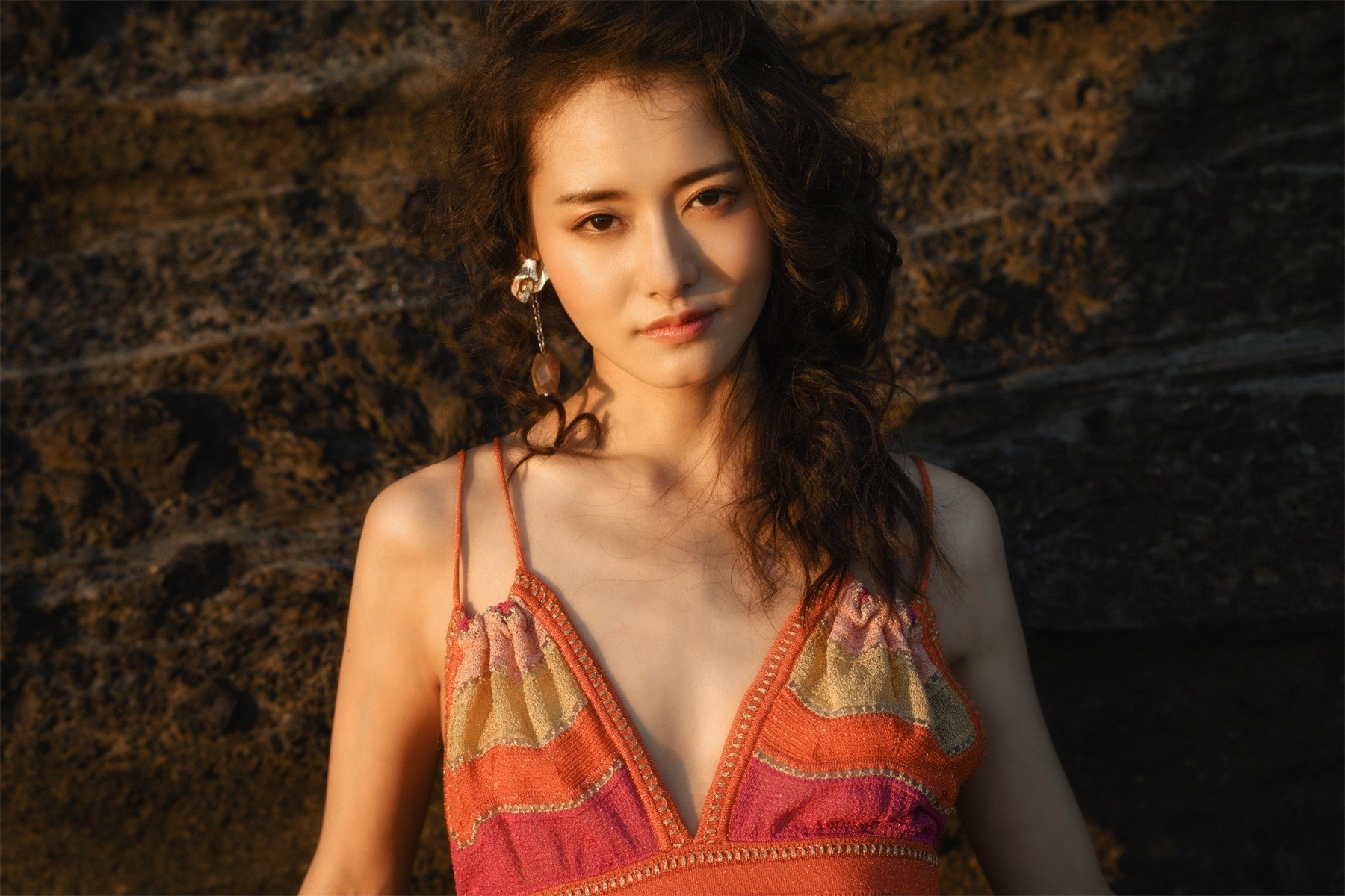 柴碧云最新性感丝袜美腿高跟写真[2]
