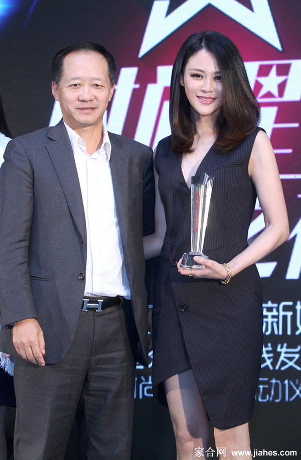 关悦美脚,关悦厚丝袜,关悦下半身,关悦黑皮裤,关悦美腿炮架,关悦紧身裤[6]
