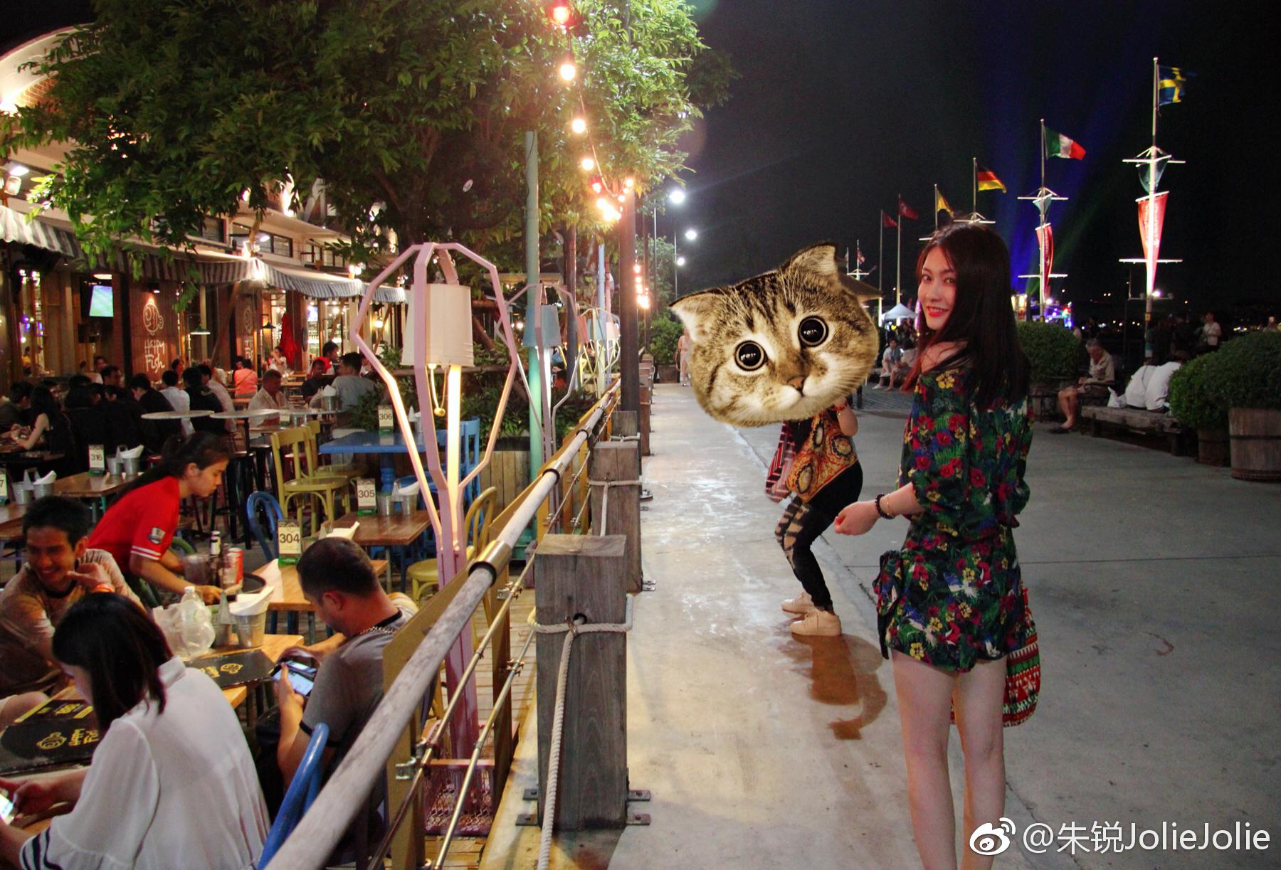 朱锐肉丝袜美腿大长腿现场照,白丝袜牛仔裤性感照[3]