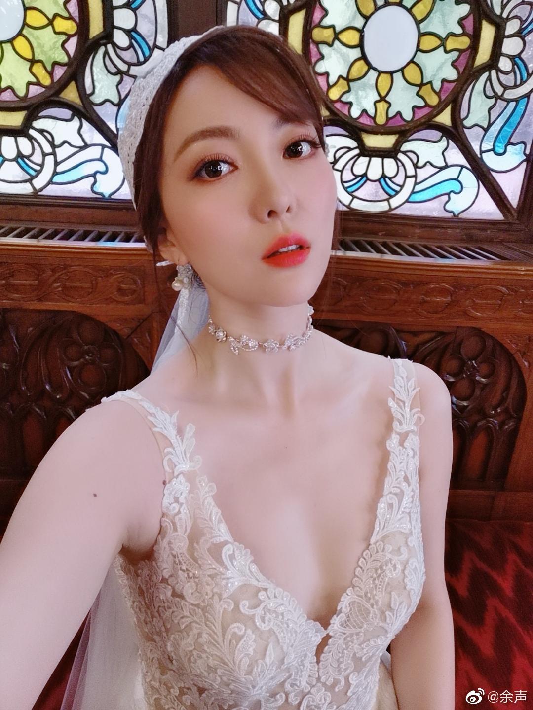 主持人余声清纯性感妩媚写真[2]