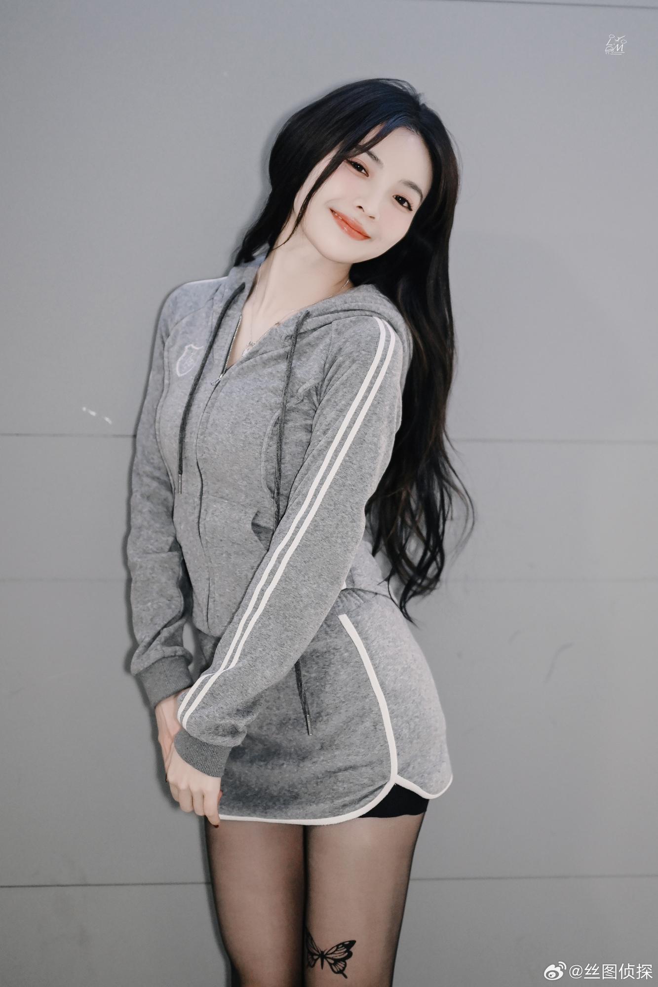 许杨玉琢黑丝袜美腿写真[6]