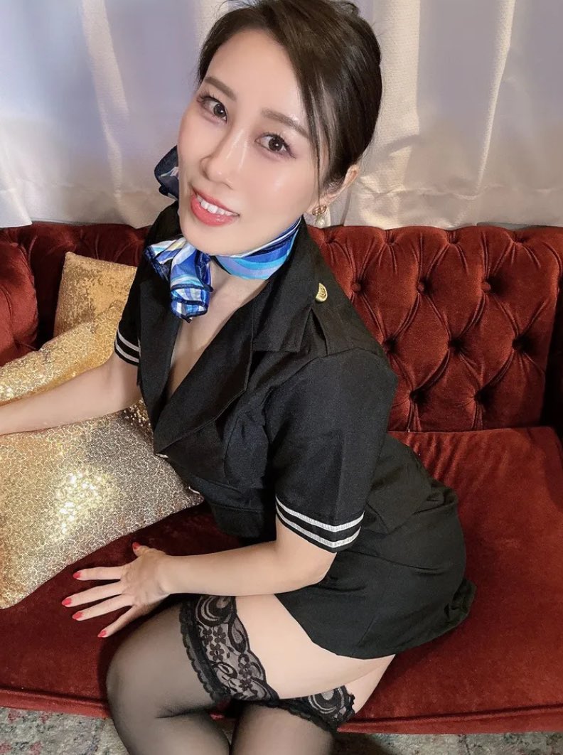 美熟女野々花さわ(富永乃乃花)最美空姐制服黑丝袜诱惑[6]