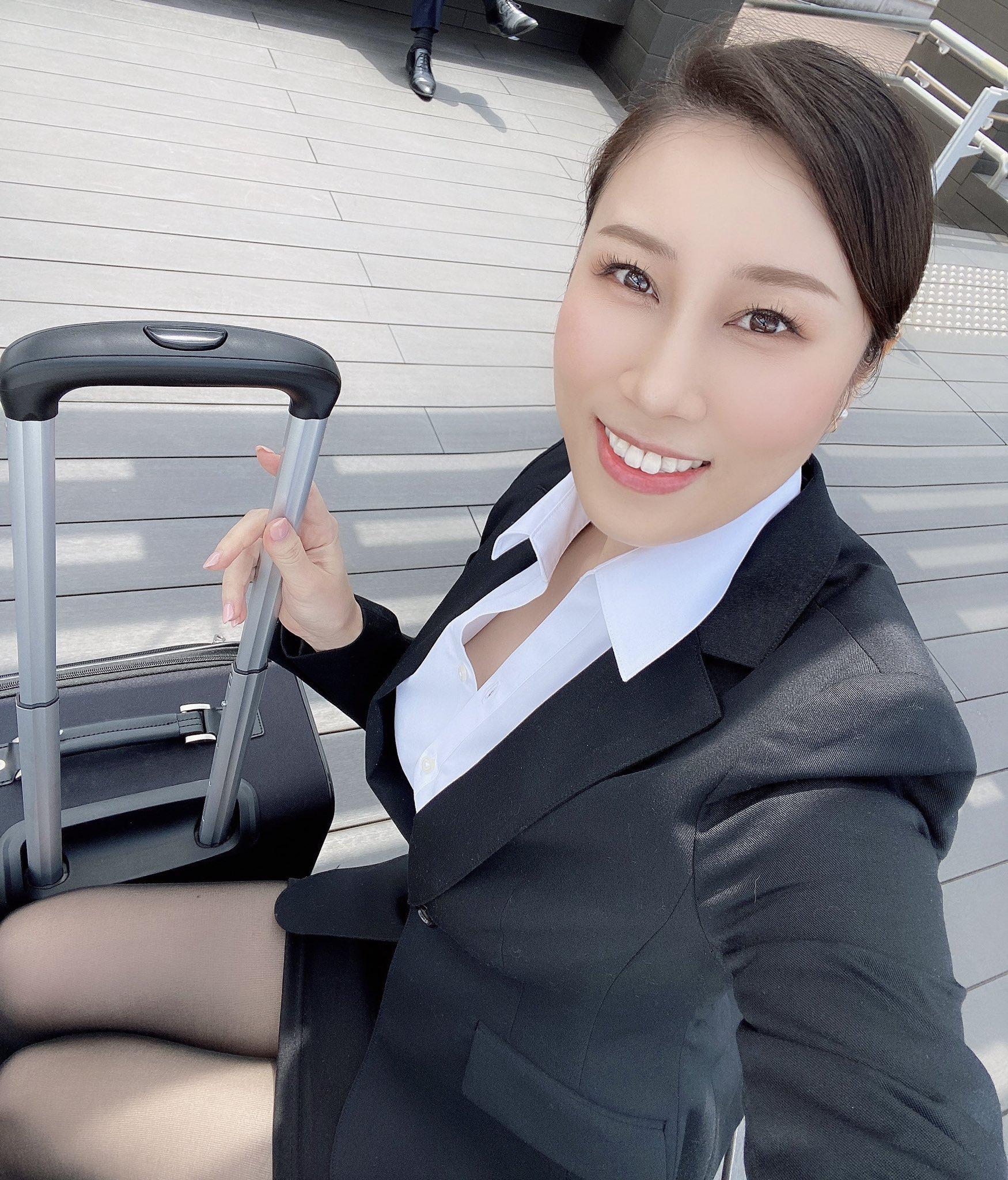 美熟女野々花さわ(富永乃乃花)最美空姐制服黑丝袜诱惑[8]