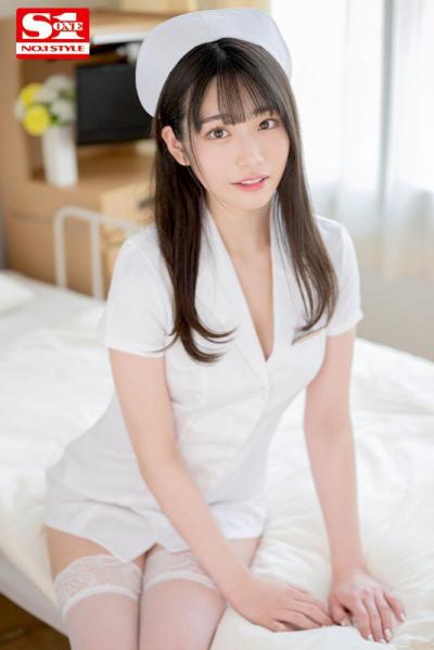 河北彩伽白色丝袜美腿护士cosplay演出