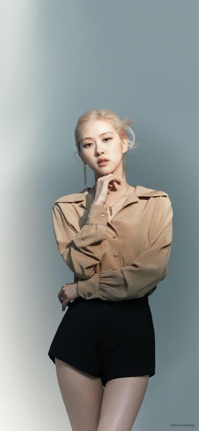 朴彩英暗色系大厂美腿写真