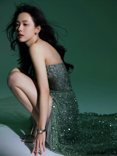 陈都灵丝袜美腿写真大片
