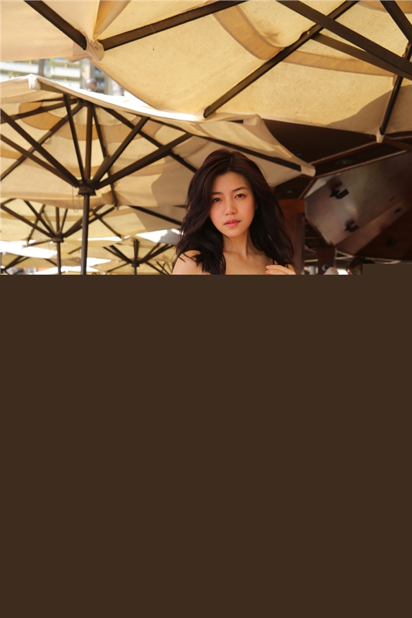 陈妍希抹胸长裙夏威夷晒清新美照曝光[3]