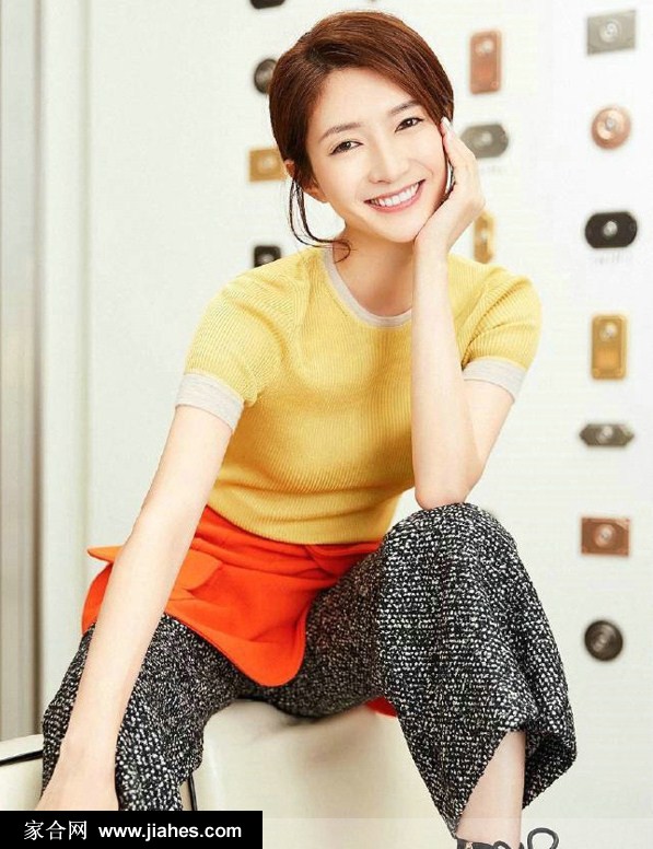 气质美女江疏影迷人时尚春夏写真[2]