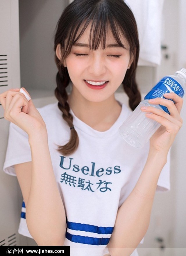 清纯女神李小璐麻花辫俏皮可爱写真图片[3]