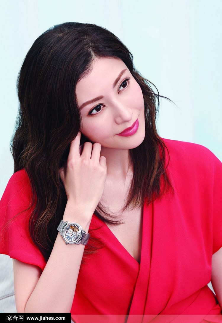 李嘉欣妆容淡雅尽显优雅气质女人味十足写真图片[5]