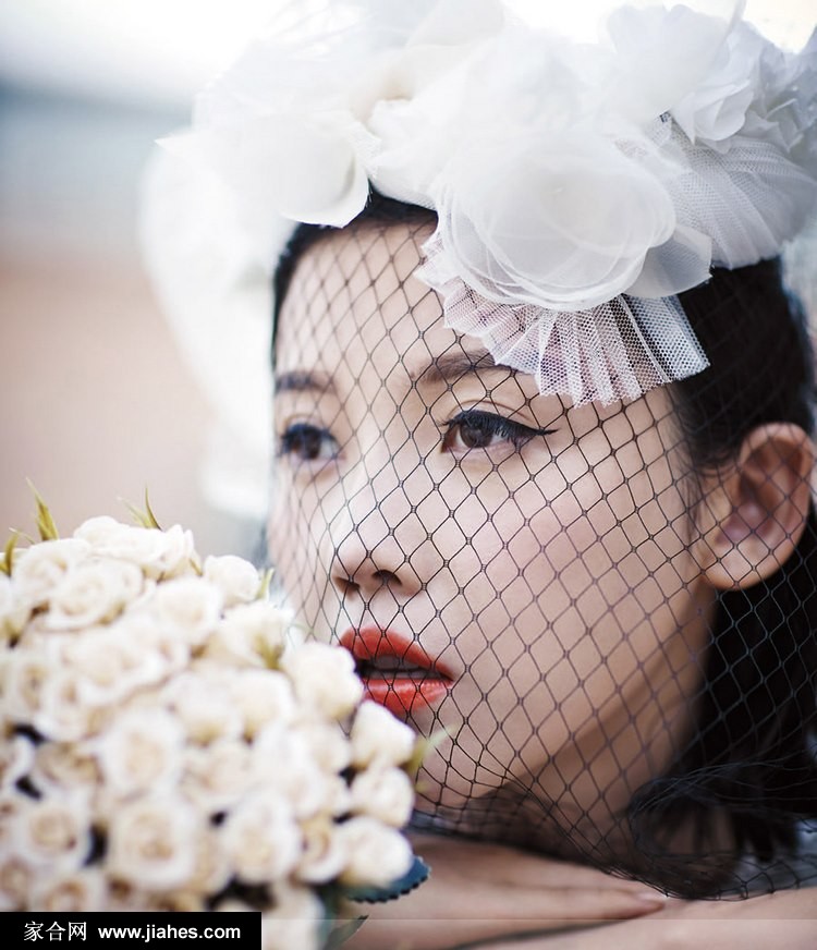 古典少女杨子姗优雅白裙面纱艳丽写真图片[6]