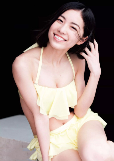 18岁少女松井珠理奈玩转型 可清纯可性感[3]