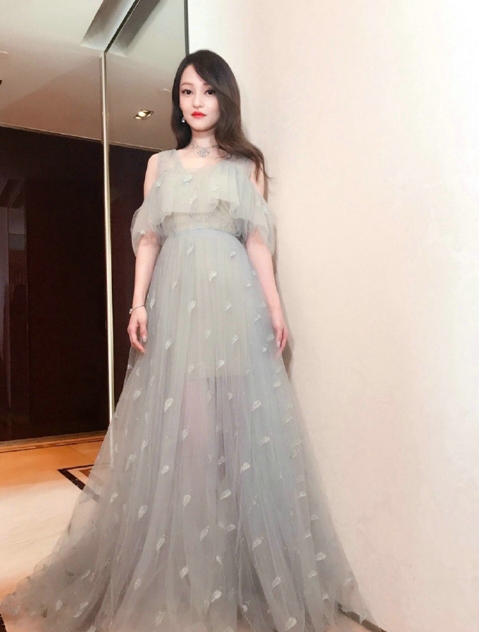 张韶涵气质天后美美的仙女裙[5]