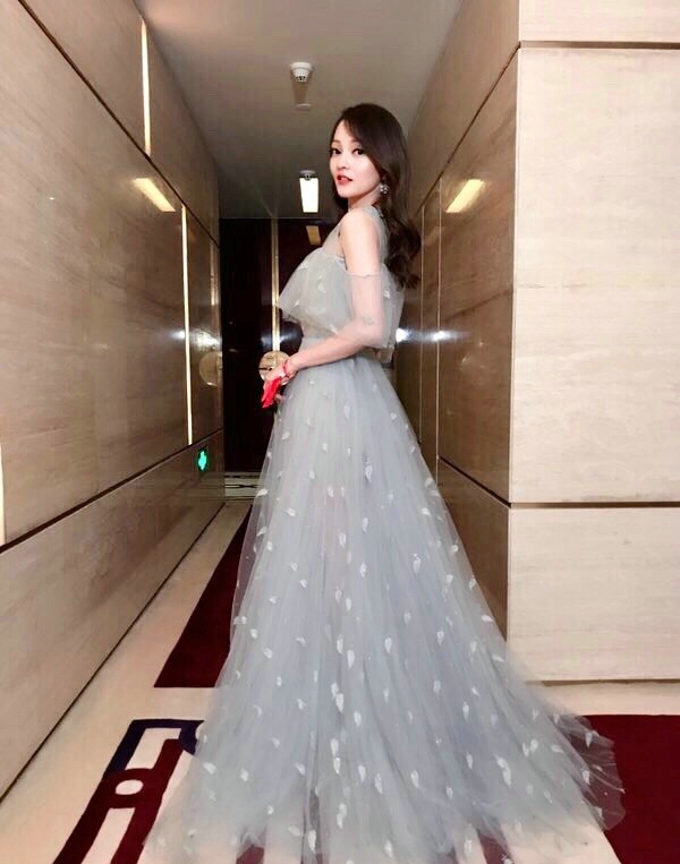 张韶涵气质天后美美的仙女裙[6]