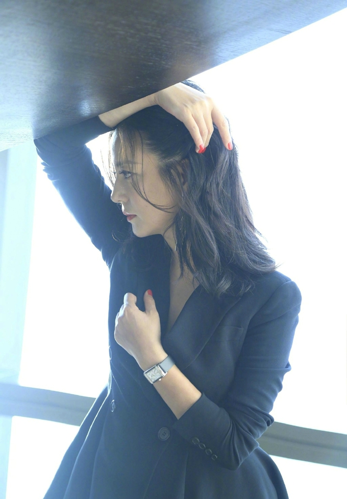 赵薇侧颜美如画[2]