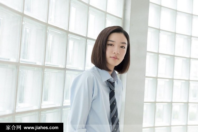 日本美女永野芽郁清纯学生制服俏皮短发甜笑写真图片[4]