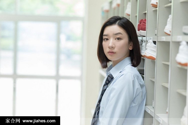 日本美女永野芽郁清纯学生制服俏皮短发甜笑写真图片[10]